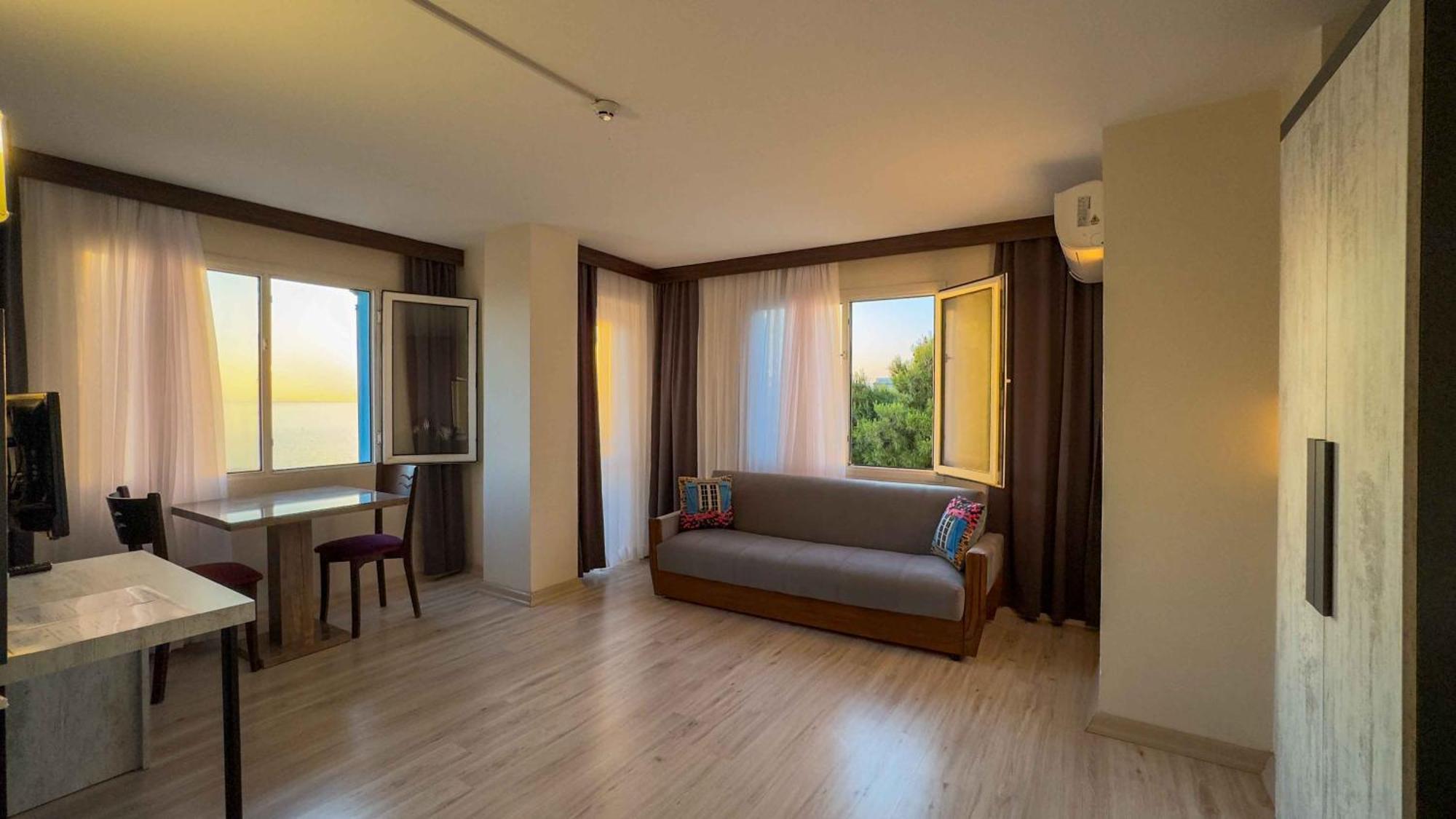 La Bella Suit Otel Kusadası Eksteriør bilde