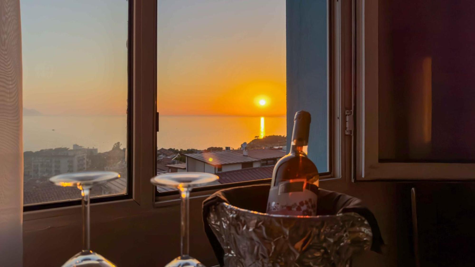 La Bella Suit Otel Kusadası Eksteriør bilde